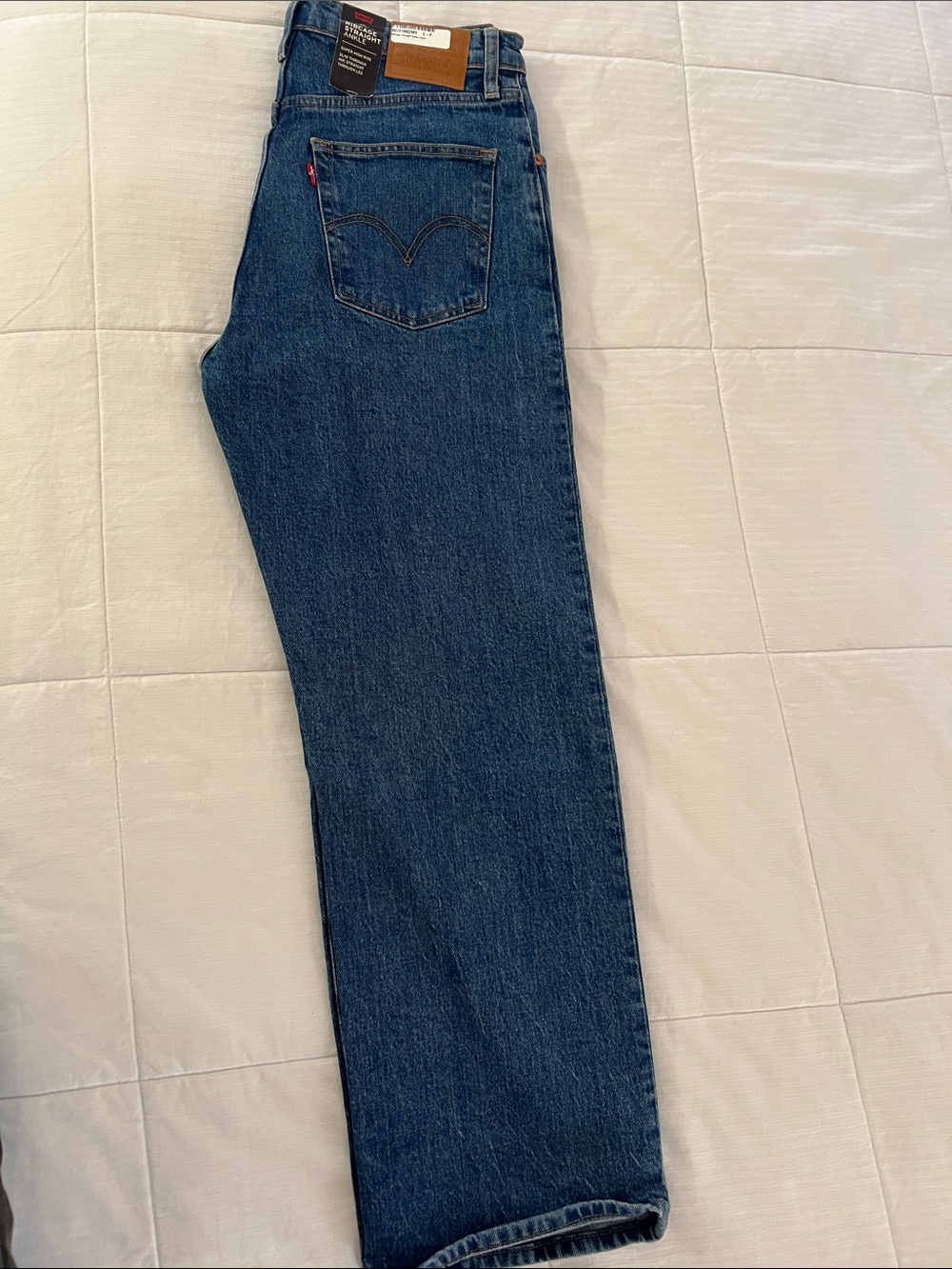 Levi's Women’s Ribcage Straight Ankle Jeans in Dark Denim Blue